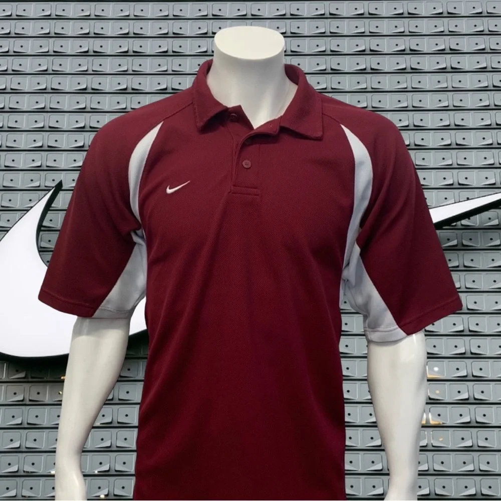 Vintage Nike Team Burgundy White Embroidered Logo Golf Polo Shirt Size Medium